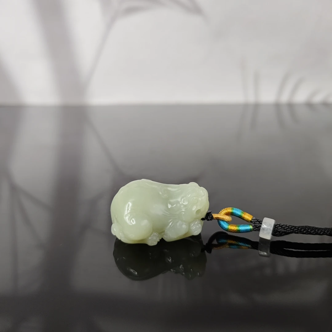 F和田玉貔貅吊坠0232