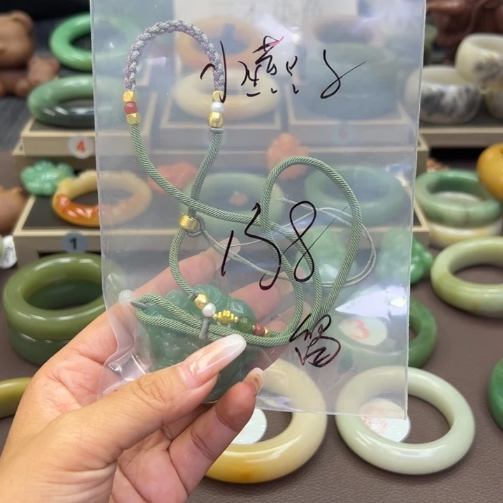 未镶嵌手镯石英岩玉小****）