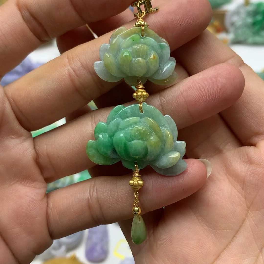 翡翠未镶嵌颈饰正翡翠