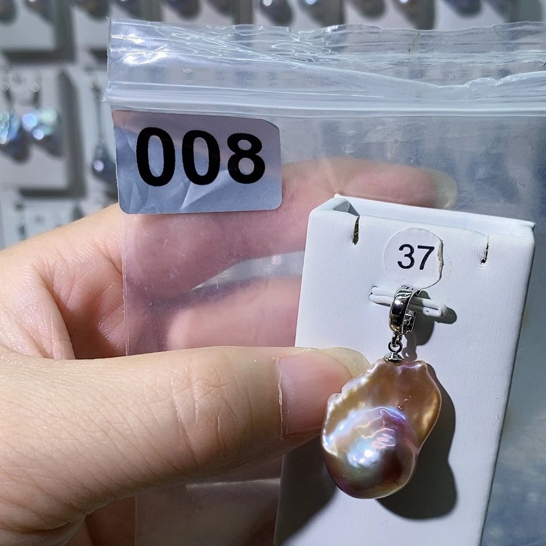 淡水珍珠合金颈饰