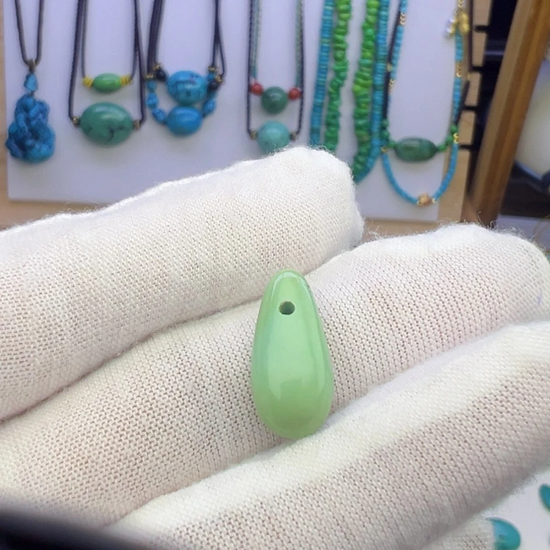 三醋酯纤维菜籽绿象牙吊坠8.5mm兰