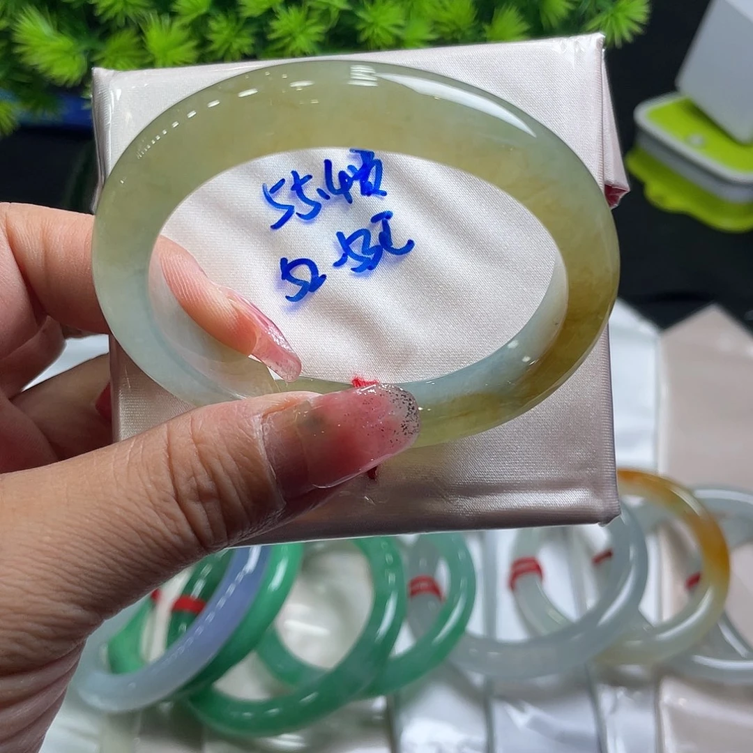 翡翠手镯未镶嵌55.4贵妃