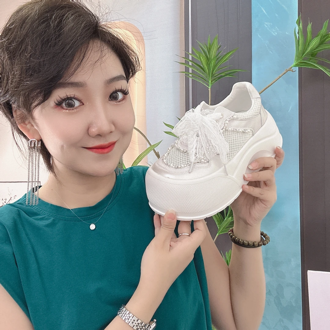 [追梦小白]新品百搭圆头透气系带时尚女士休闲增高鞋【VS25C3417】