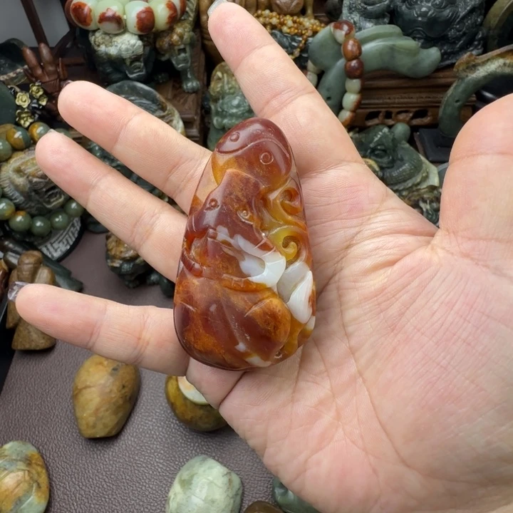 透闪石质玉未镶嵌珠宝奇石