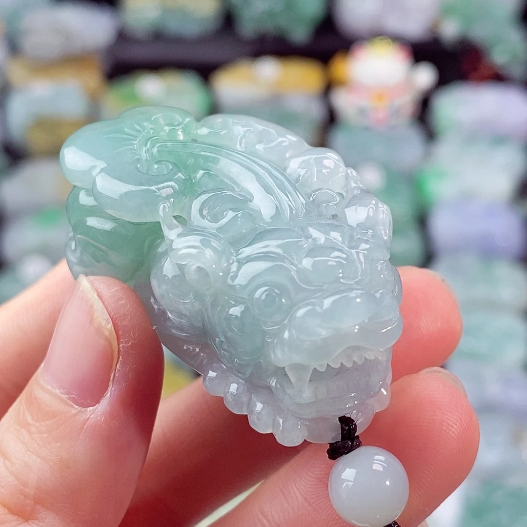 颈饰未镶嵌翡翠天然