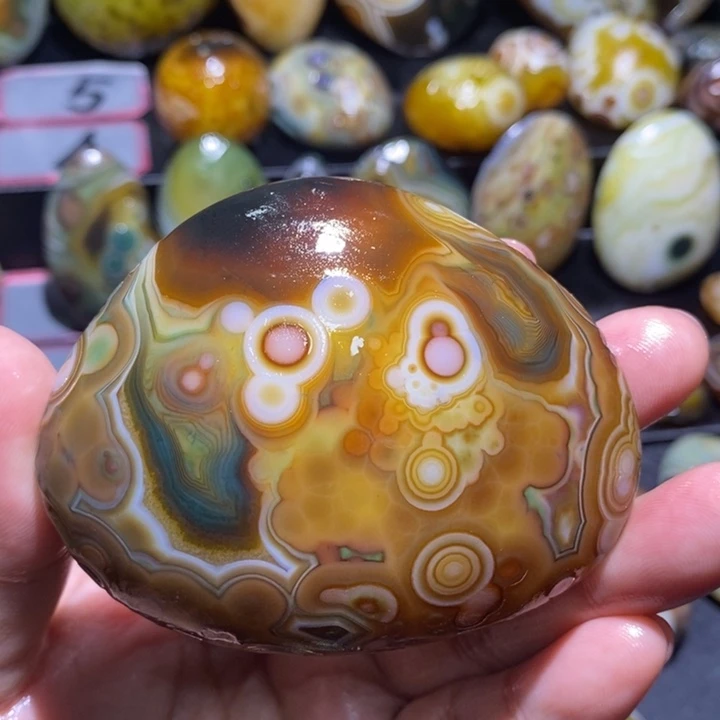 玛瑙/玉髓未镶嵌珠宝半成品85