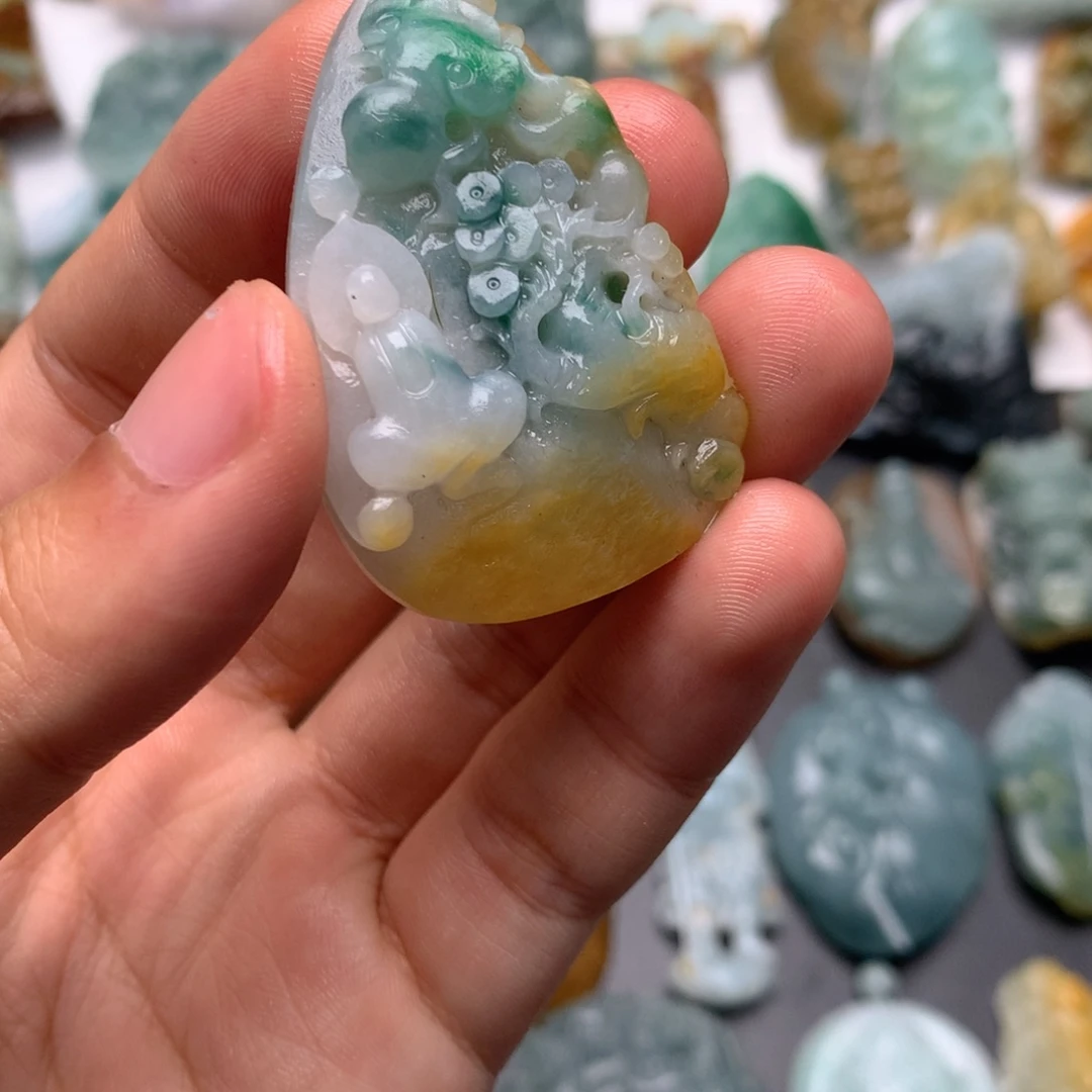 定制翡翠未镶嵌翡翠