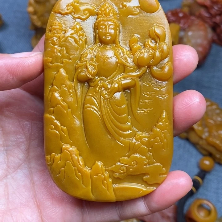 石英质玉（黄龙玉）合金颈饰