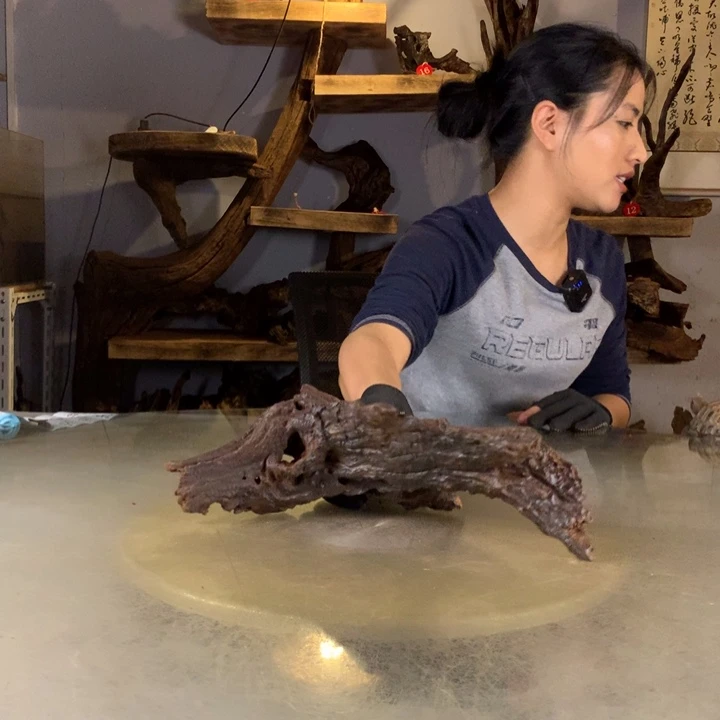 喜***在天然云南紫柚木会黄水