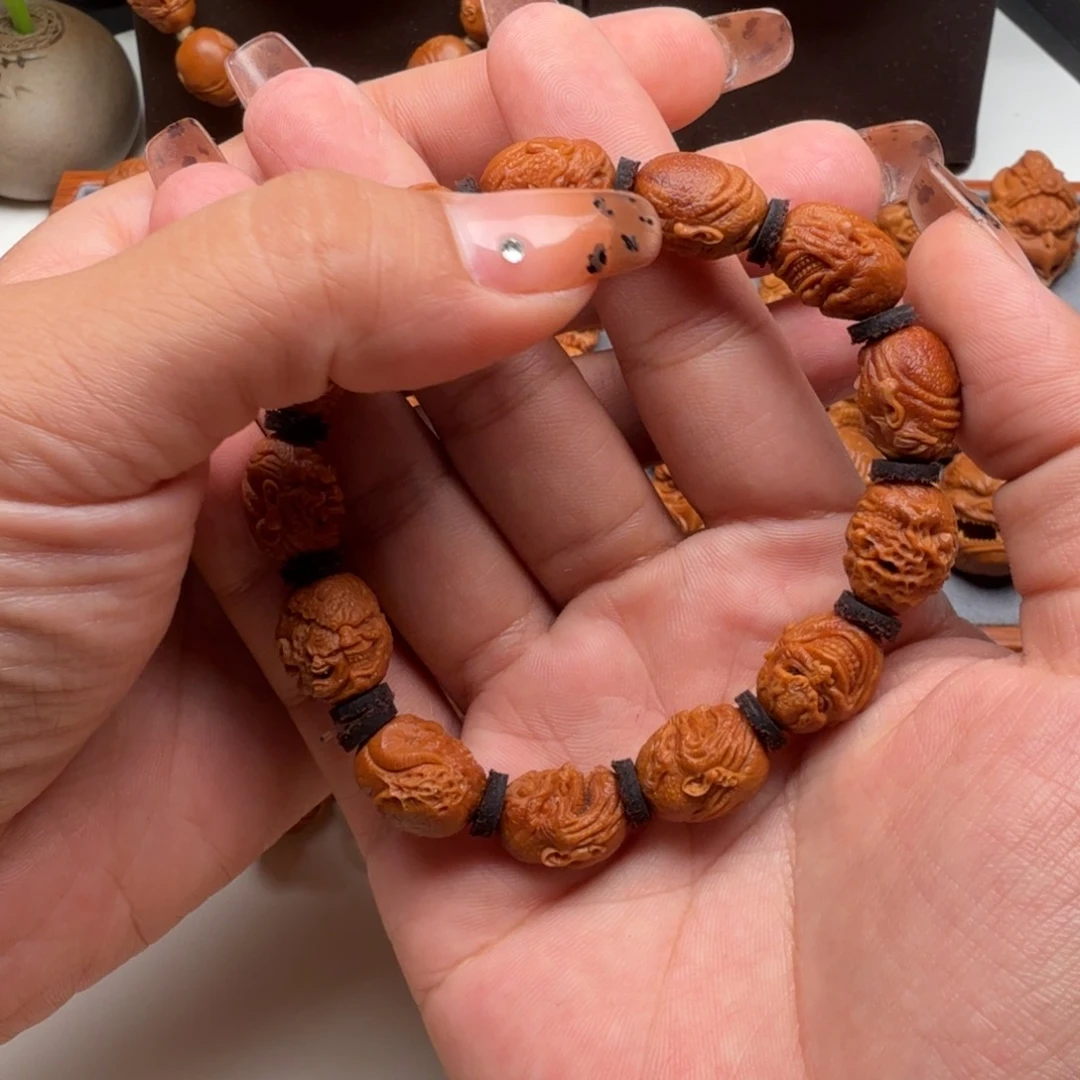 李***波橄榄核手串/手链恶僧1.2左右