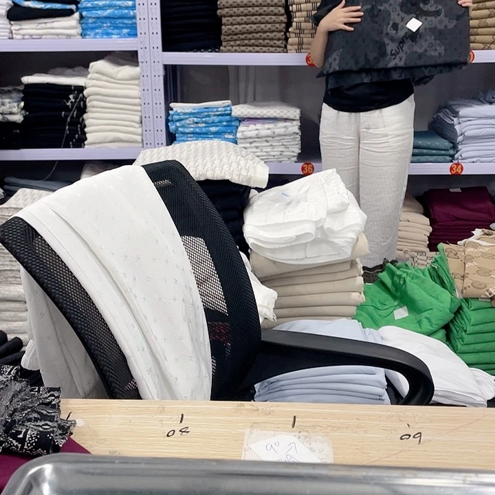 1米灰色老花羊绒布料362