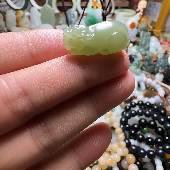 和田玉（青白玉）未镶嵌颈饰