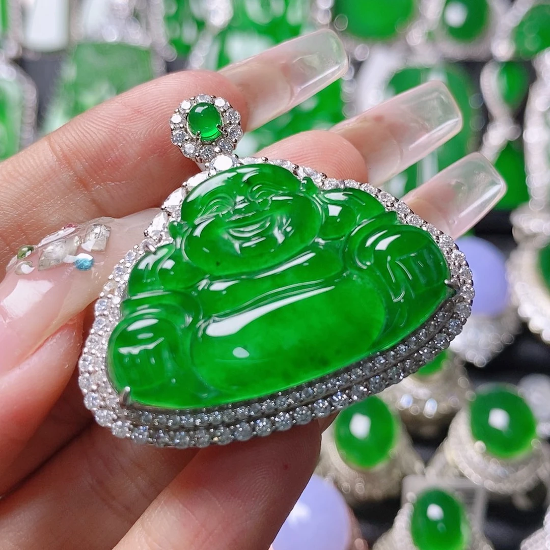 翡翠未镶嵌颈饰