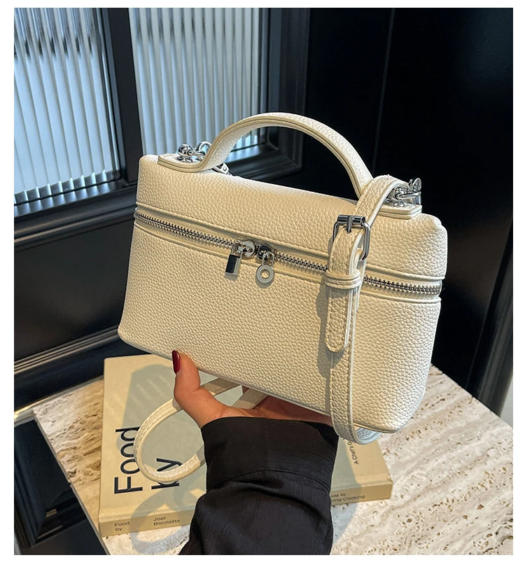 MengzhenSTORY女士经典百搭单肩斜挎化妆包-材质柔软亲肤耐磨zy01