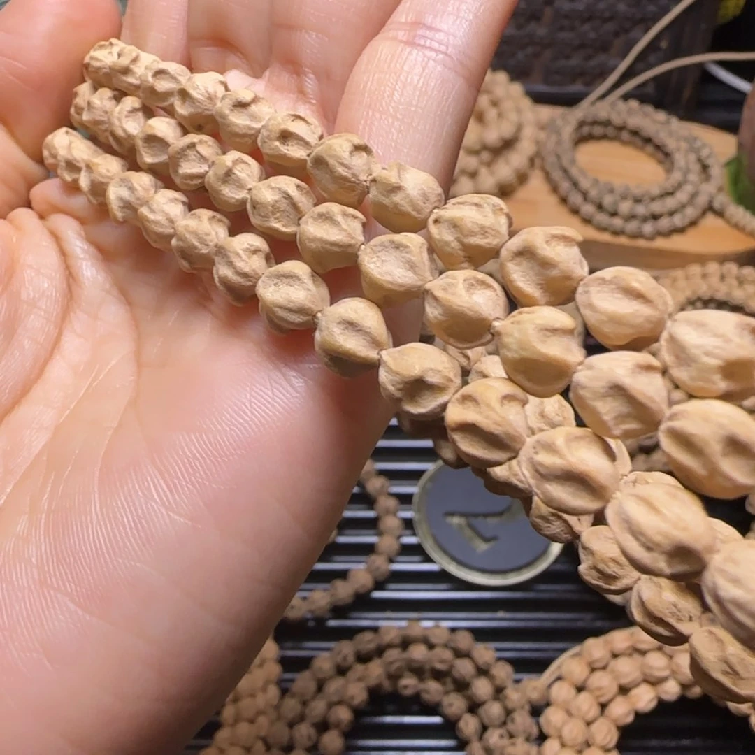 吊坠柏香籽/百香籽冰**原