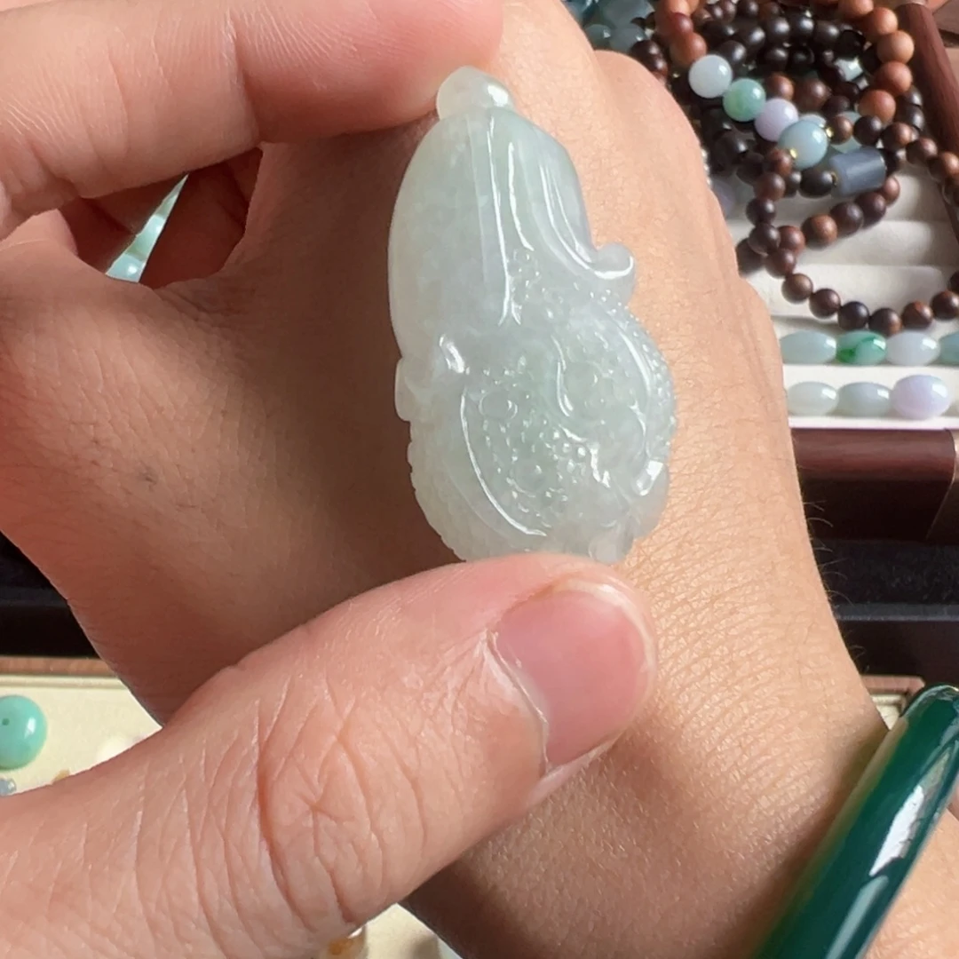 翡翠未镶嵌颈饰翡翠白菜