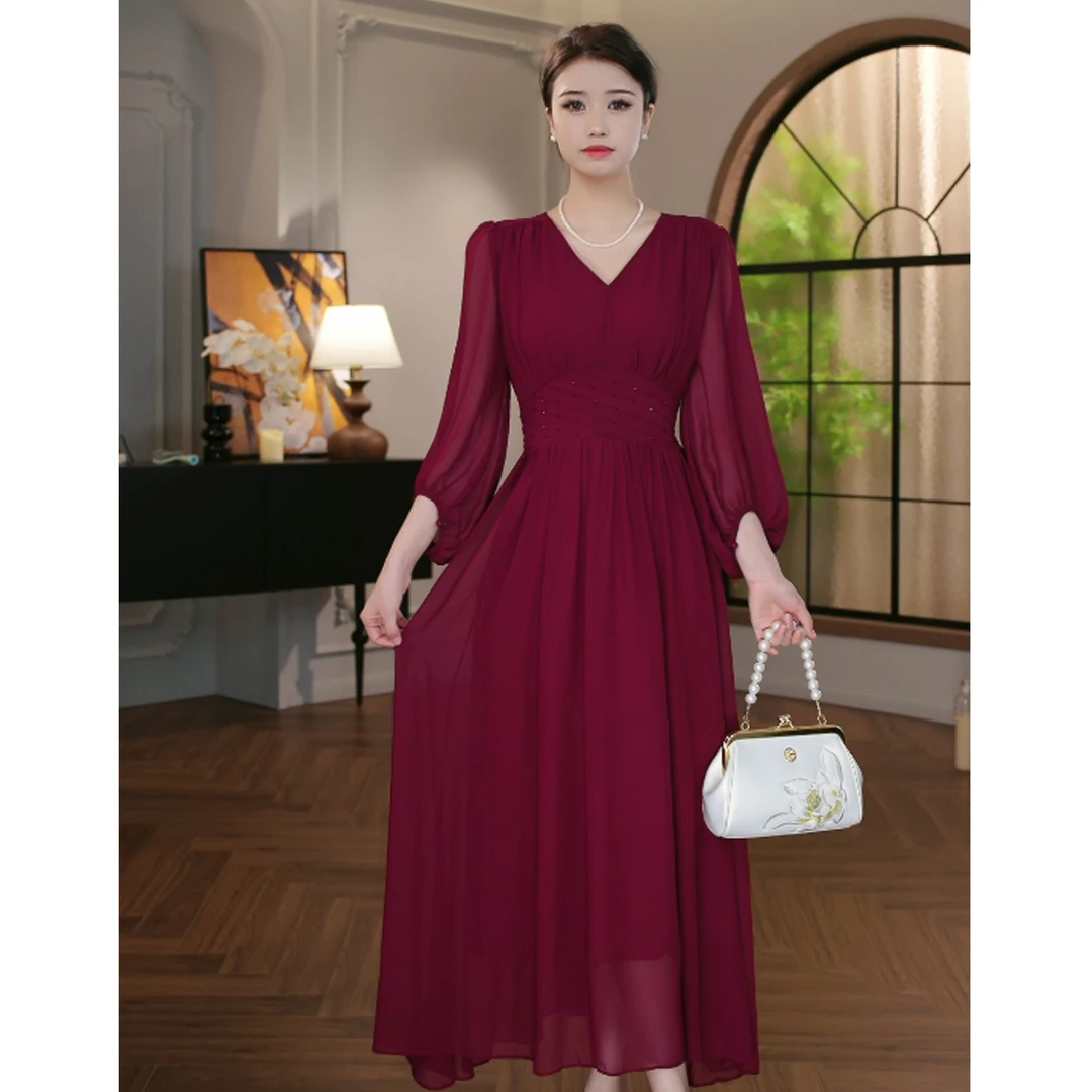 【蒙顿】轻奢优雅纯色高级捏褶亮珠点缀显瘦连衣裙MX-0668