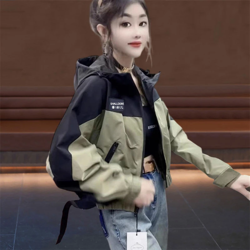 2025春秋季新款洋气冲锋衣女士网红洋气炸街女装工装时尚女装外套