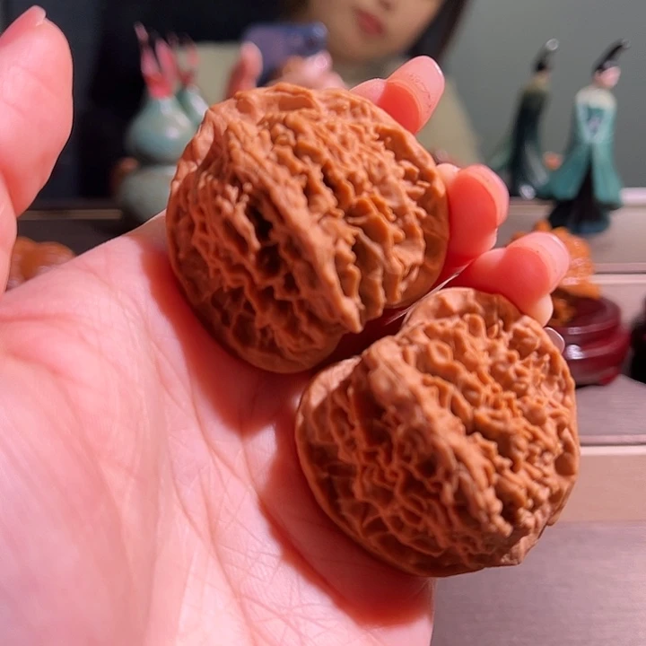 文玩核桃把件全品皇冠