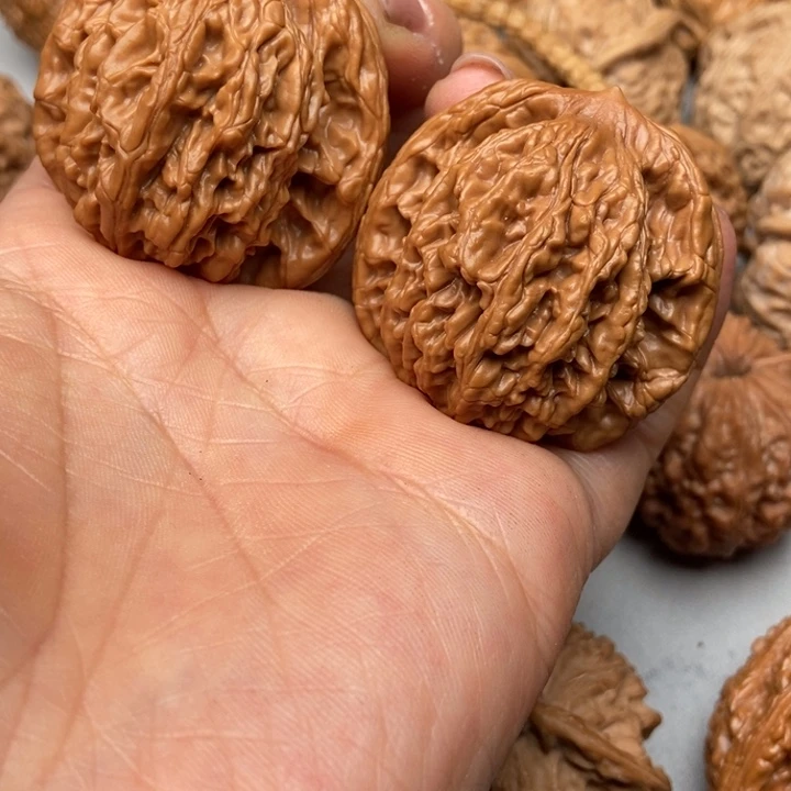 文玩核桃把件东***晗虎头