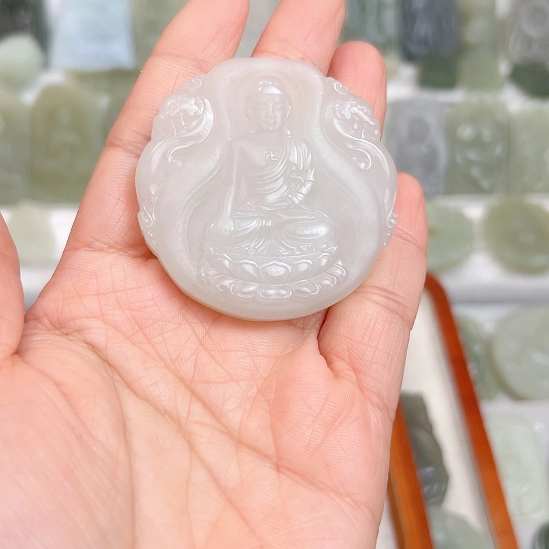 颈饰未镶嵌和田玉爱*己