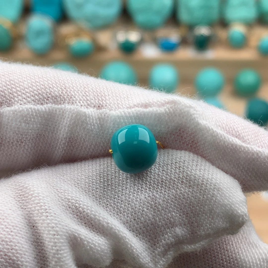 绿松石配饰未镶嵌