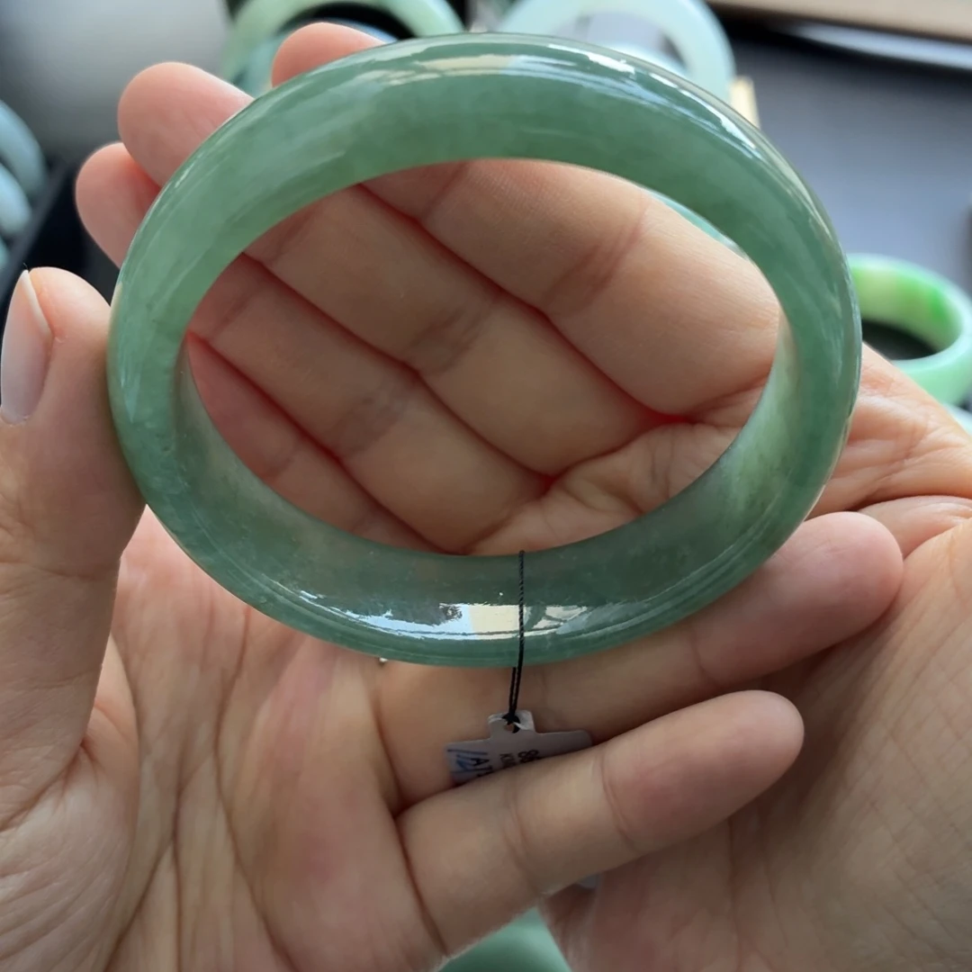 翡翠未镶嵌手镯天然