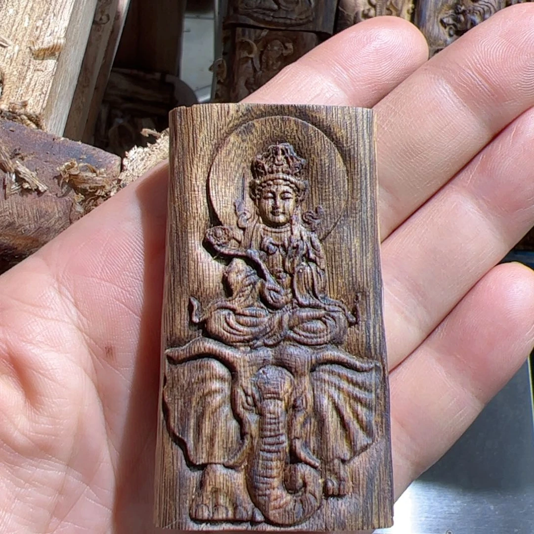 沉香吊坠白棋普贤14.1克