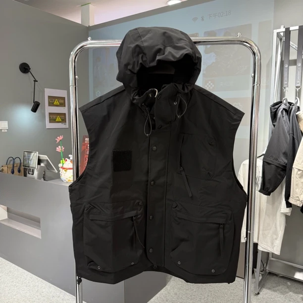 25SS24770Melly的马甲无性别男女同款连帽工装多口袋无袖上衣