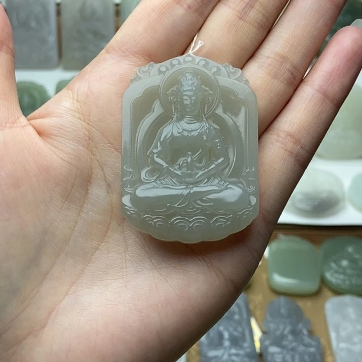 用***2和田玉未镶嵌颈饰