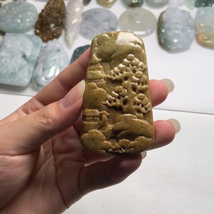 翡翠未镶嵌颈饰山水30