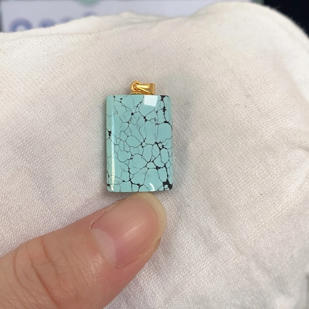 绿松石足铂镶嵌珠宝奇石