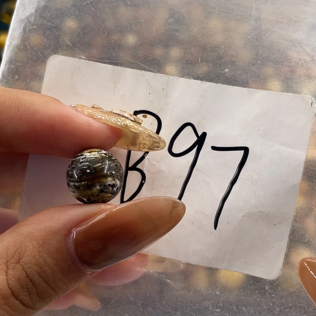 琥珀未镶嵌裸石11.6福利