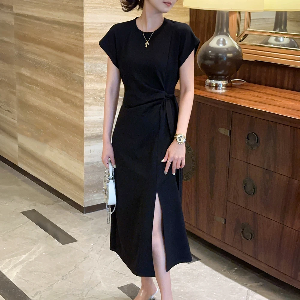 小个子法式开叉连衣裙子女夏季2025圆领黑色修身梨形身材收腰长裙