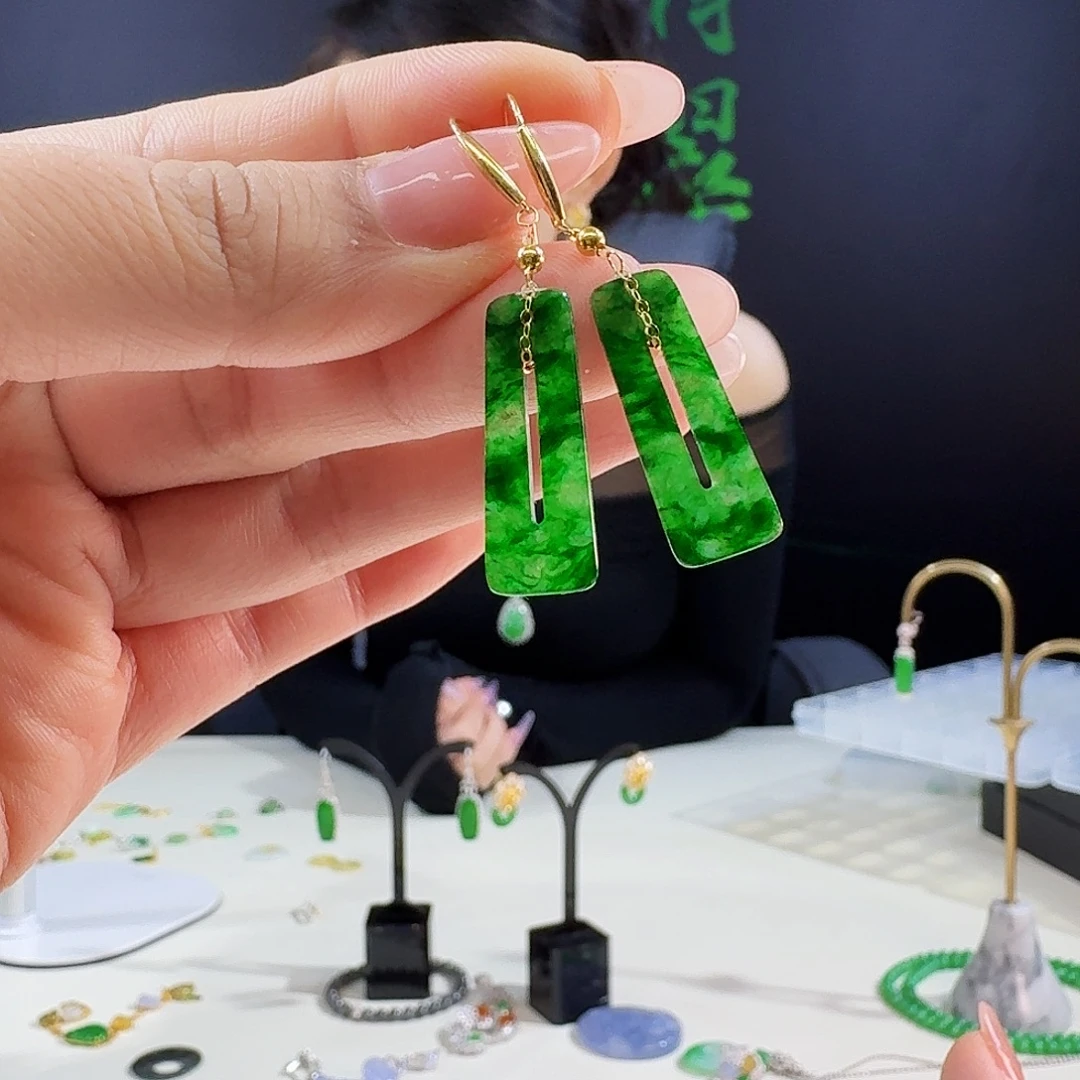 翡翠18K金镶嵌耳饰18k镶嵌