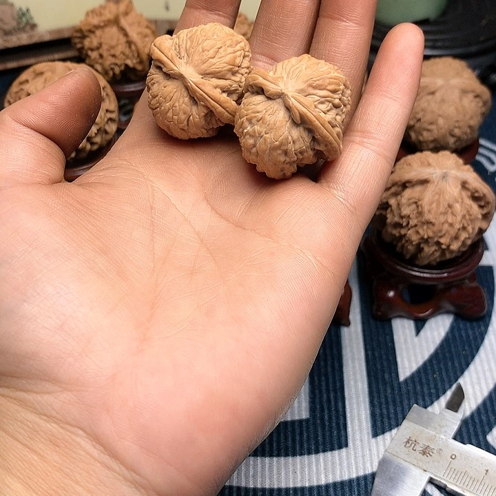吊坠文玩核桃白狮子