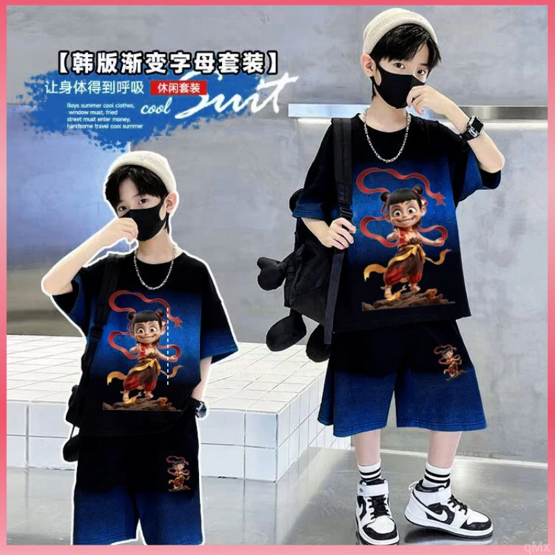 新款男孩哪吒高能感帅气炸街2025休闲宽松运动潮男童夏季短袖套装