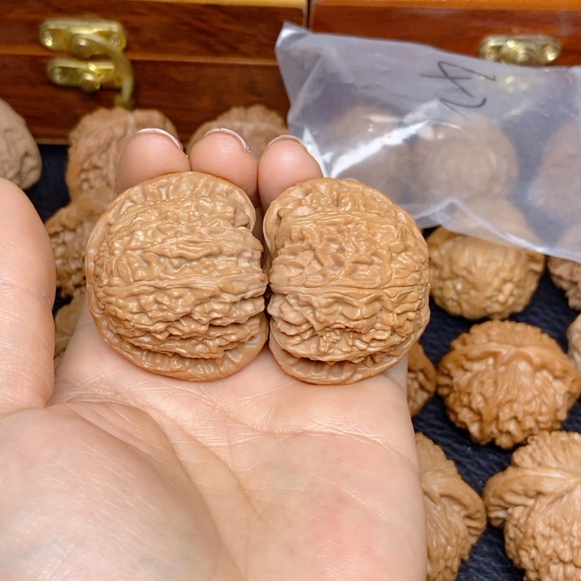 【闪购商品】文玩核桃吊坠貔*。白狮子42