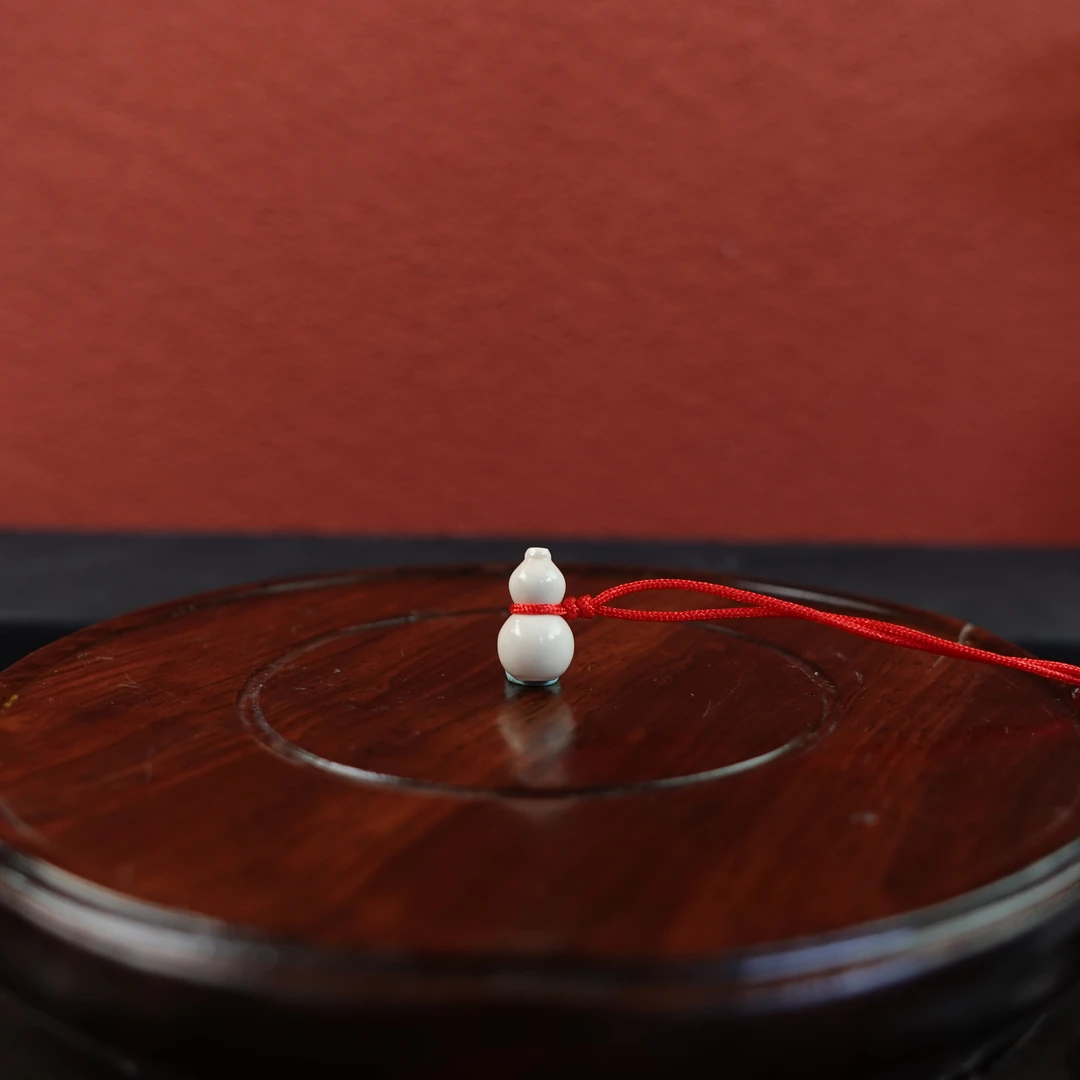 张淑兰(省大) 猛犸牙小葫芦挂件 Y822