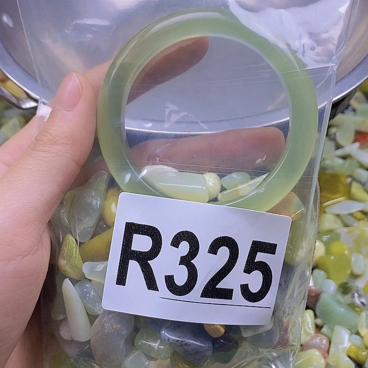 未镶嵌岫玉鱼缸石