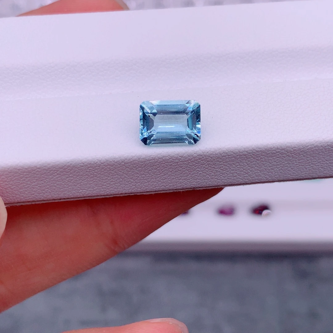 海蓝宝石裸石未镶嵌