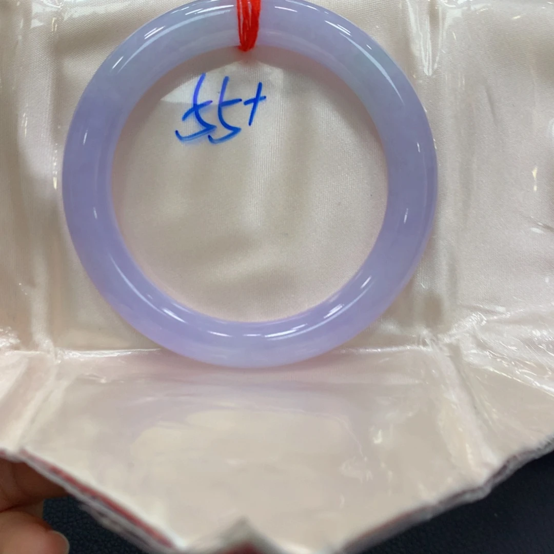 翡翠手镯未镶嵌翡翠