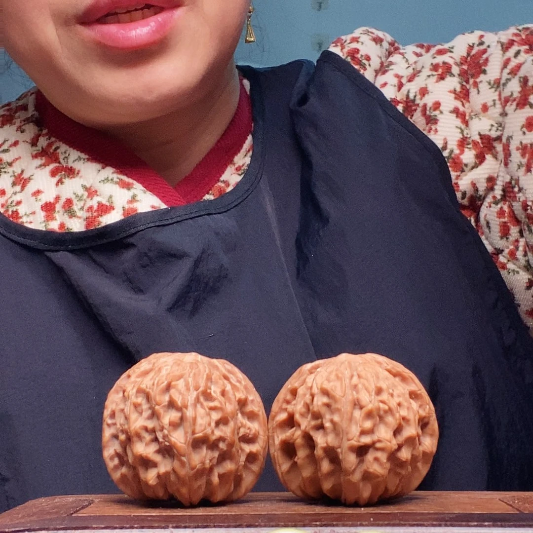 文玩核桃吊坠磨盘