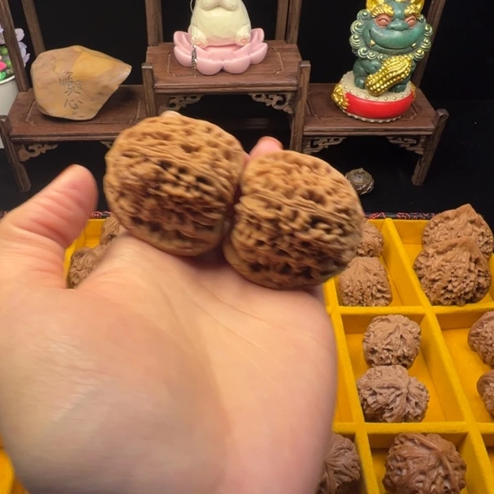 文玩核桃吊坠南疆