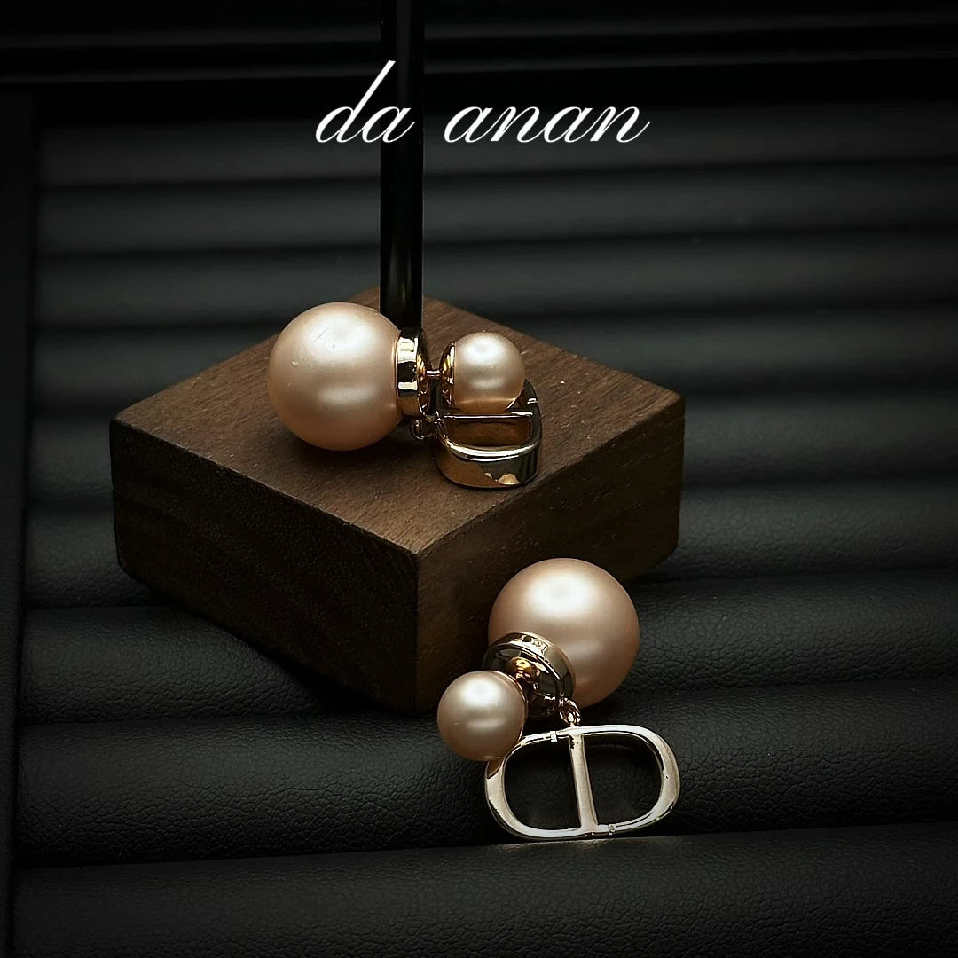 四店 铜合金仿珍珠耳饰 精工轻奢百搭时尚耳环女法式