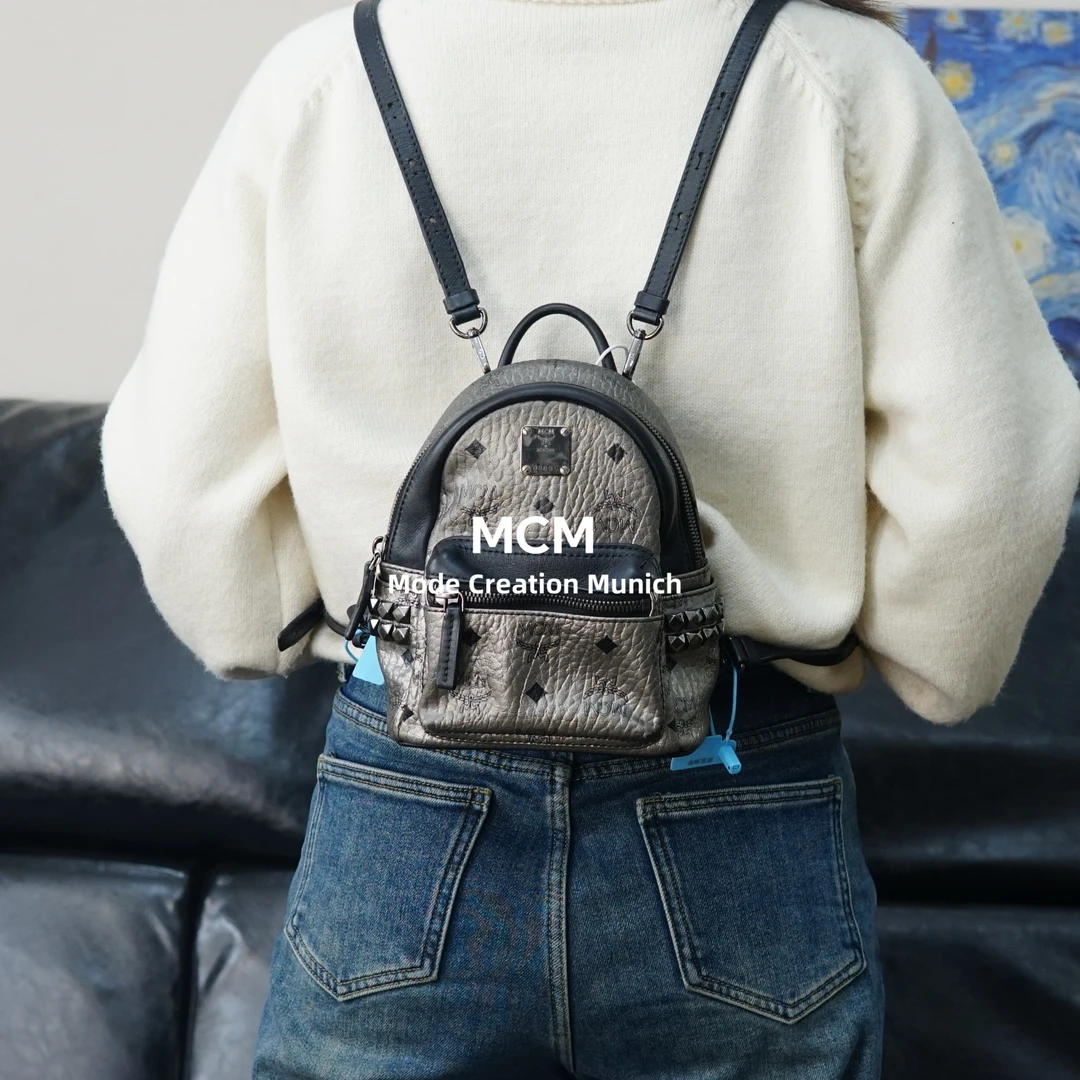 95新 MCM 银黑色双肩包/WT10617042/7042