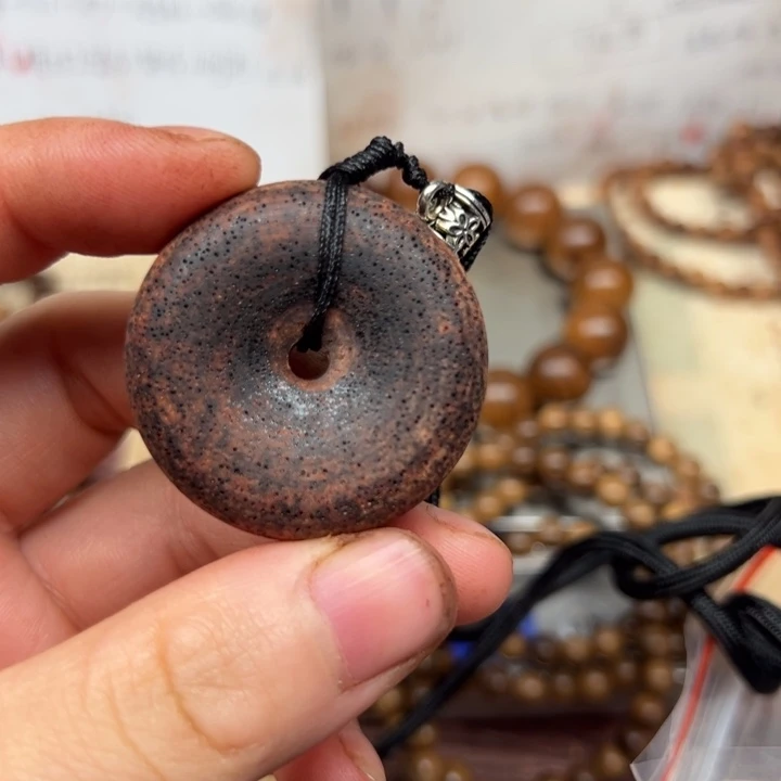 藤类降真香白油平安扣3.5-10东芝结晶