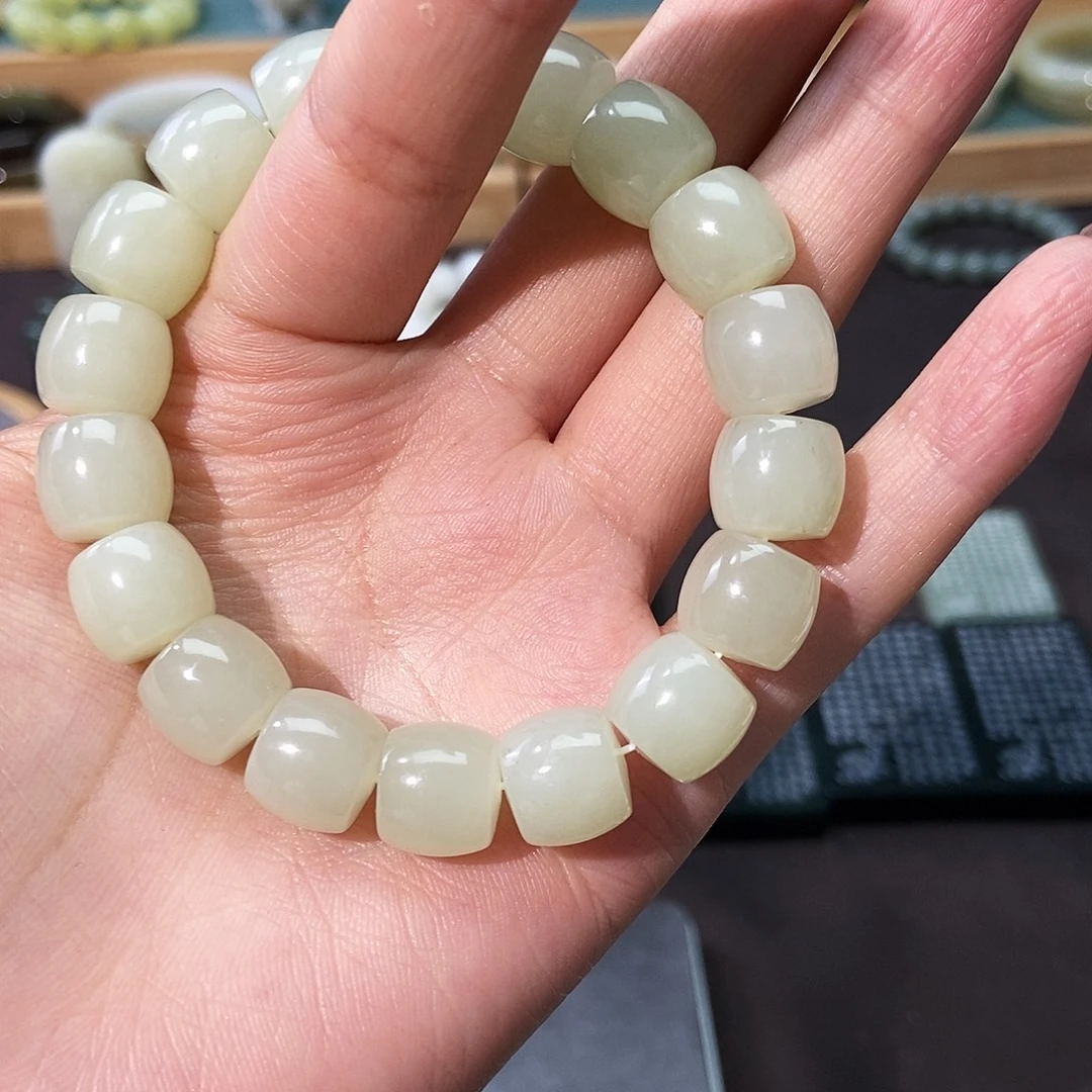 和田玉未镶嵌手链