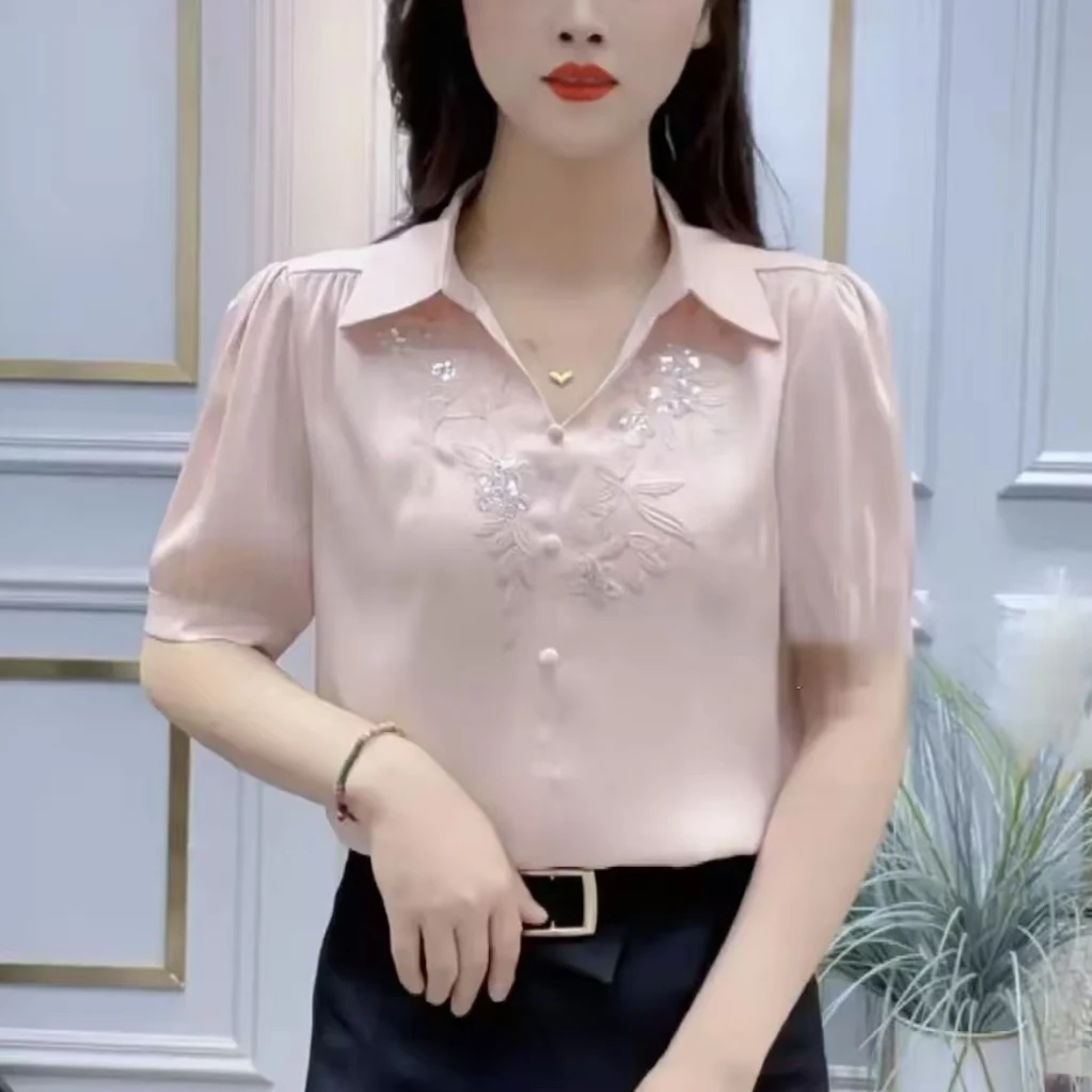 高级感甜美减龄短袖上衣女时尚气质刺绣别致百搭通勤套头小衫