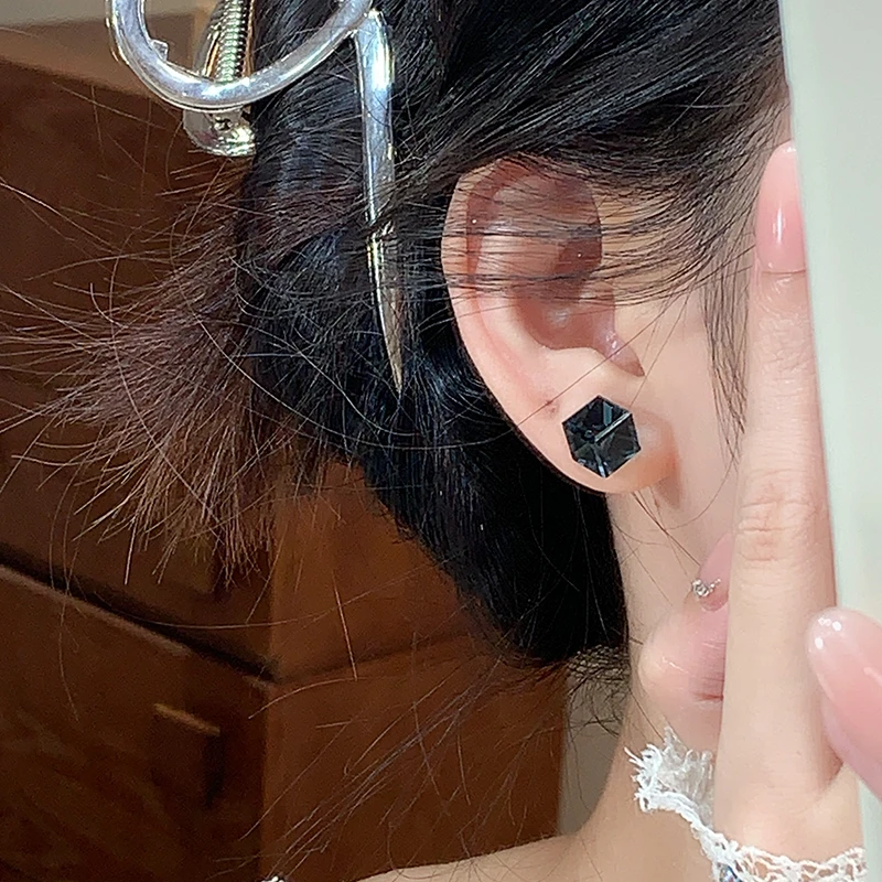 铜合金仿水晶耳饰 EH414超闪永恒方块水晶耳钉法式轻奢气质耳饰女